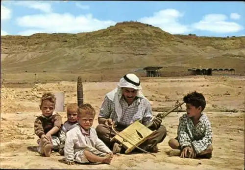 Ak Israel, Avdat, Beduinen mit Musikinstrument