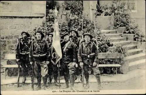 Ak Französische Soldaten in Uniform, Jäger mit Regimentsfahne