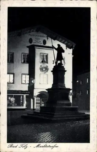 Ak Bad Tölz in Oberbayern, Marktstraße, Statue