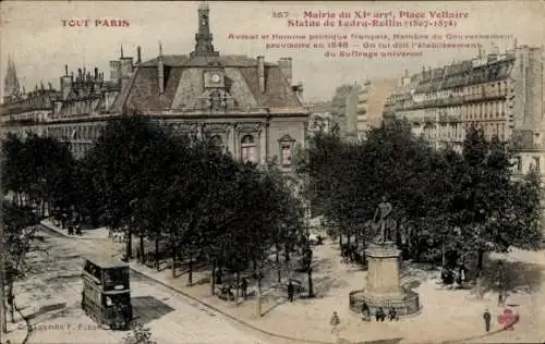 Ak Paris XI., Rathaus, Place Voltaire, Statue von Ledru-Rollin