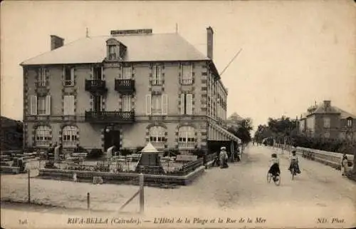 Ak Ouistreham Calvados, Hôtel de la Plage, Rue de la Mer, Radfahrer