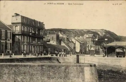 Ak Port-en-Bessin Calvados, Quai Letourneur