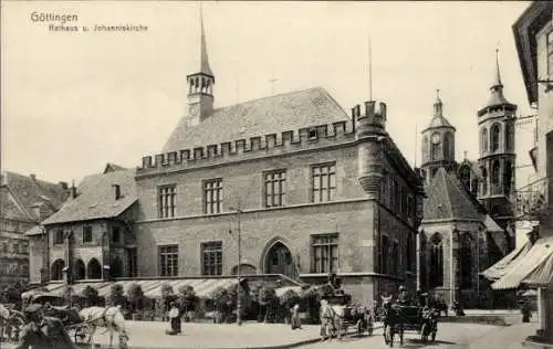 Ak Göttingen in Niedersachsen, Rathaus und Johanniskirche