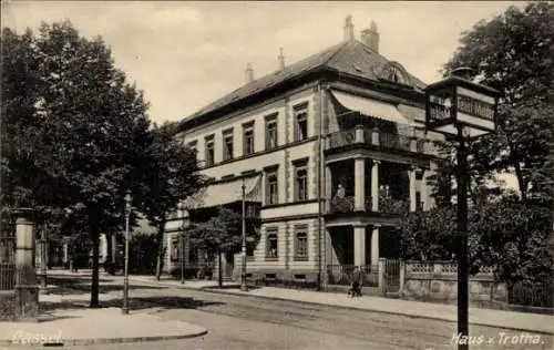 Ak Kassel in Hessen, Haus von Trotha, Straßenansicht, Feuermelder