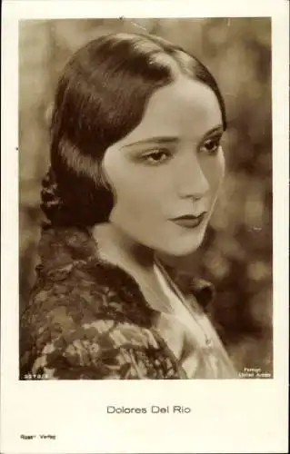 Ak Schauspielerin Dolores del Rio, Portrait