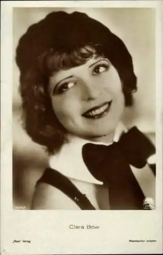 Ak Schauspielerin Clara Bow, Portrait mit Schleife, Ross 4313/1