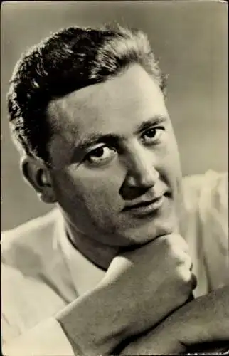 Ak Filmproduzent und Regisseur Herbert Ballmann, Portrait