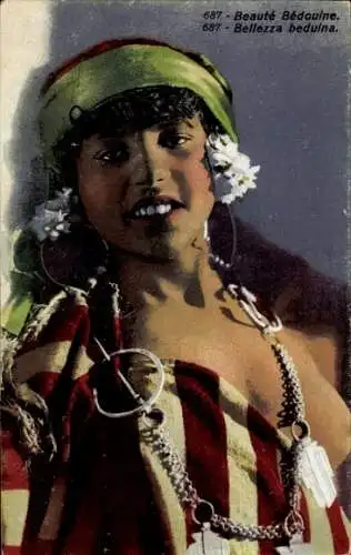 Ak Marokko, Frau mit entblößter Brust, Kopftuch, Schmuck