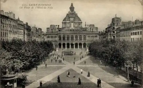 Ak Saint Étienne Loire, La Place de l'Hotel de Ville