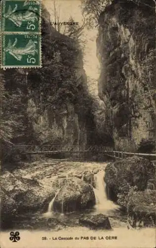 Ak Thiézac Cantal, Pas de la Cere, Kaskaden, Brücke