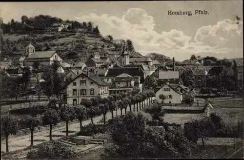 Ak Homburg im Saarpfalz Kreis, Stadtansicht, Straßenpartie im Ort