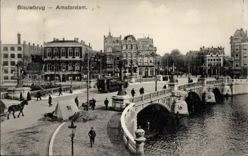 Ak Amsterdam Nordholland Niederlande, Blauwbrug, Straßenbahn
