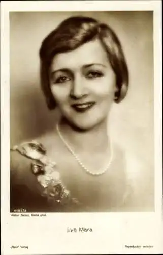 Ak Schauspielerin Lya Mara, Portrait, Perlen