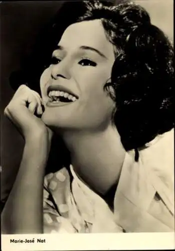 Ak Schauspielerin Marie-José Nat, Portrait