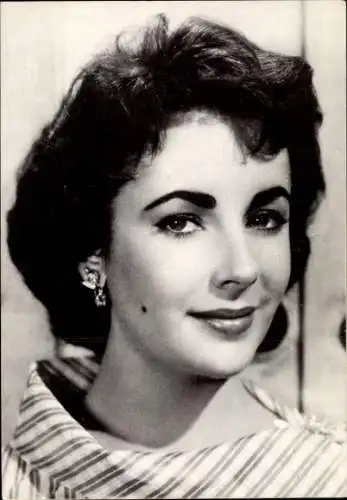 Ak Schauspielerin Elisabeth Taylor, Portrait