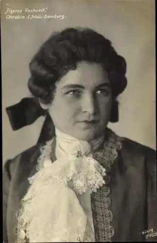 Ak Opernsängerin E. Schulz-Dornburg, Portrait, Figaros Hochzeit, Cherubim