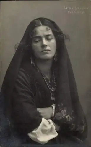Ak Opernsängerin Aline Sanden, Portrait, Tiefland