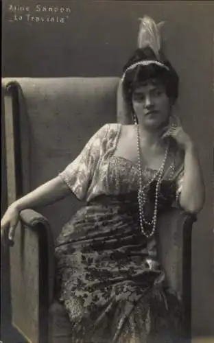 Ak Opernsängerin Aline Sanden, La Traviata