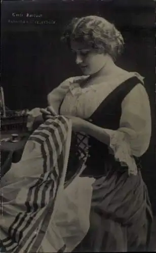 Ak Opernsängerin Gertrud Bartsch, Portrait