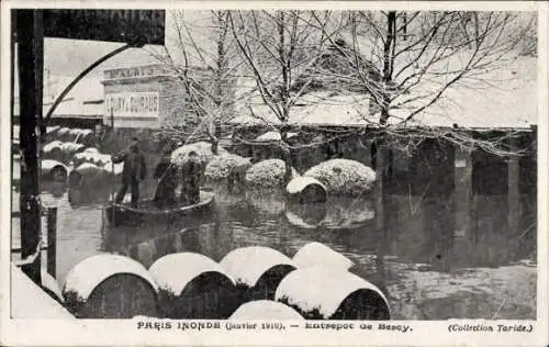 Ak Paris XII Reuilly, Bercy Warehouse, Fässer, Überschwemmungen 1910