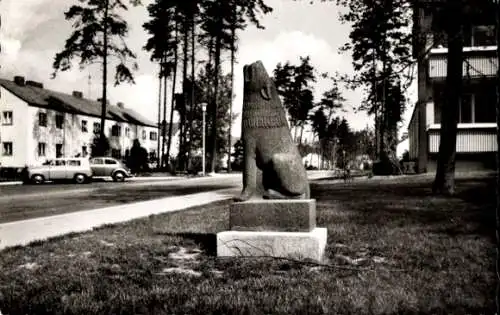 Ak Mittwald Espelkamp in Ostwestfalen Lippe, Rahdener Straße, Skulptur Wolf