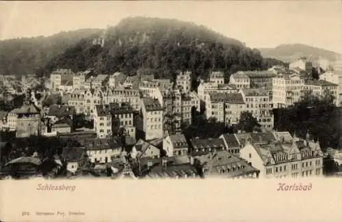 Ak Karlovy Vary Karlsbad Stadt, Blick auf die Stadt und Schlossberg