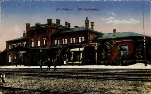 Ak Gardelegen in der Altmark, Bahnhof, Gleisansicht