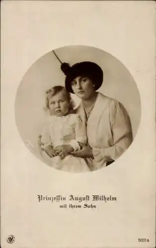 Ak Prinzessin August Wilhelm von Preußen, Alexandra Victoria, Prinz Alexander Ferdinand, NPG 5003a