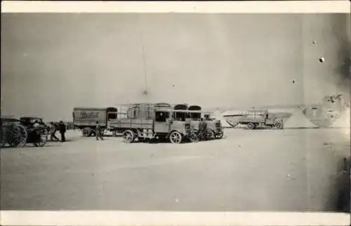 Set von 35 Foto Ak Marokko, Konvoi Leutnant Pilard, Berliet Auto