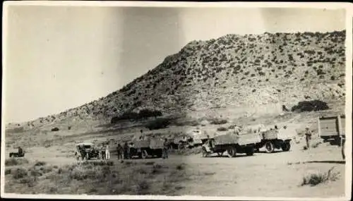 Set von 35 Foto Ak Marokko, Konvoi Leutnant Pilard, Berliet Auto