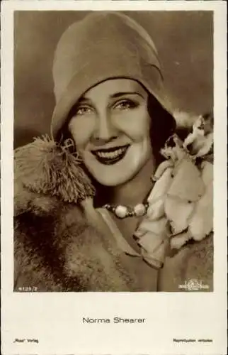 Ak Schauspielerin Norma Shearer, Portrait