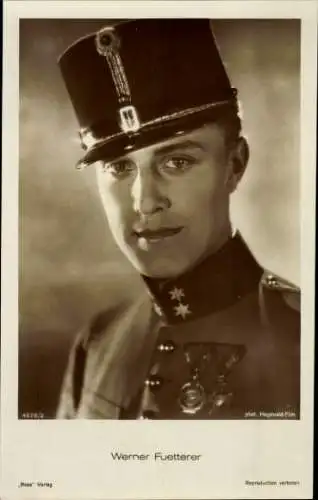 Ak Schauspieler Werner Fuetterer, Portrait, Uniform