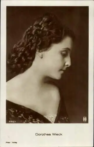 Ak Schauspielerin Dorothea Wieck, Portrait
