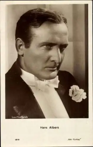 Ak Schauspieler Hans Albers, Portrait, Smoking, Fliege, Münchhausen, Amag 5818