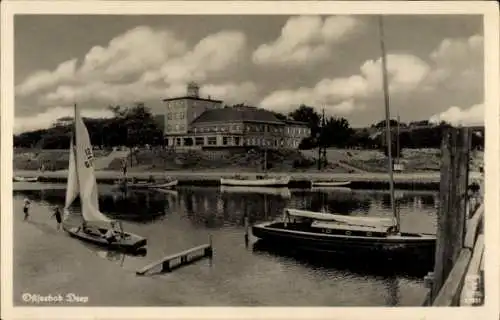 Ak Mrzeżyno Ostseebad Deep Pommern, Teilansicht, Boote