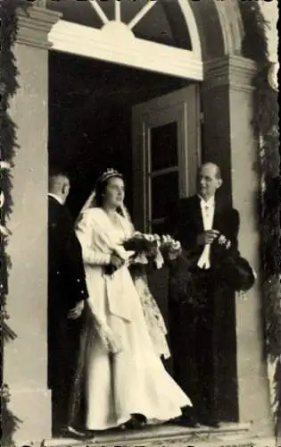 Foto Ak Nikolaus von Oldenburg, Anne-Marie von Schutzbar genannt Milchling, Hochzeit 1950