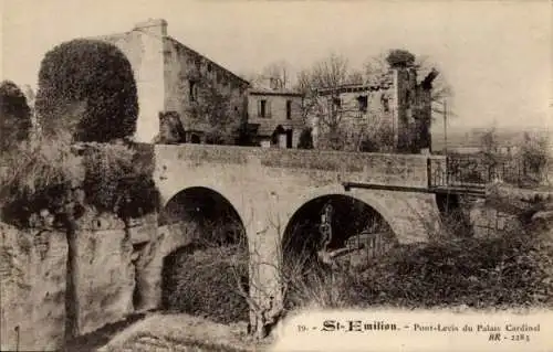 Ak Saint Emilion Gironde, Pont Levis du Palais Cardinal