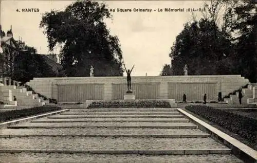 Ak Nantes Loire Atlantique, Au Sqzare Ceineray, Le Memorial 1914-1918