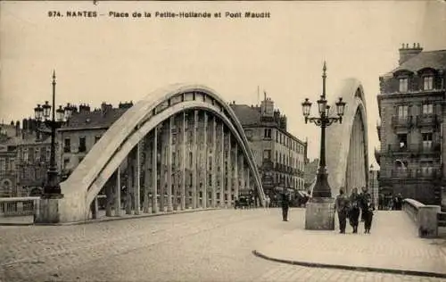 Ak Nantes Loire Atlantique, Place de la Petite-Hollande, Pont Maudit