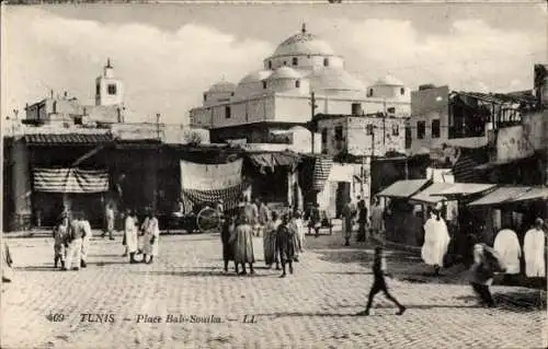 Ak Tunis Tunesien, Place Bab Souika, Blick auf einen Platz, Moschee