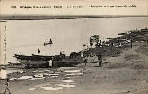 Ak Sudan Französisch Mali, Fische auf einer schwarzen Bank