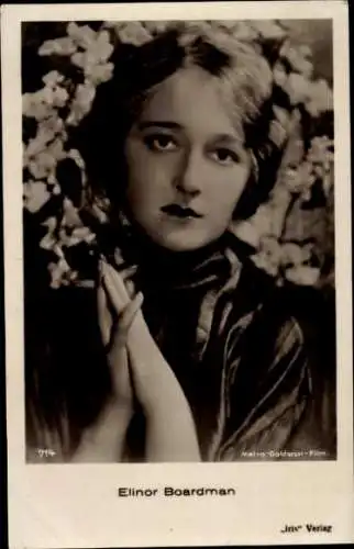 Ak Schauspielerin Elinor Boardman, Portrait, Blumen