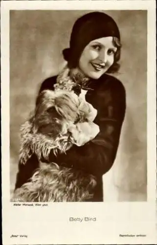 Ak Schauspielerin Betty Bird, Portrait, Hund, Hut