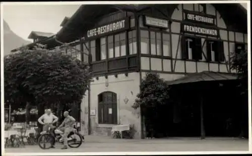 Foto Ak Ebensee in Oberösterreich, Cafe-Restaurant, Motorrad