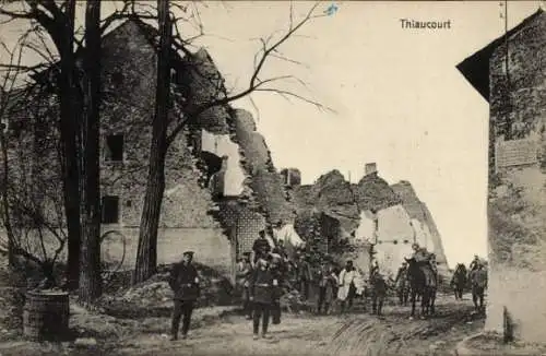 Ak Thiaucourt Meurthe et Moselle, Ruinen, Soldaten
