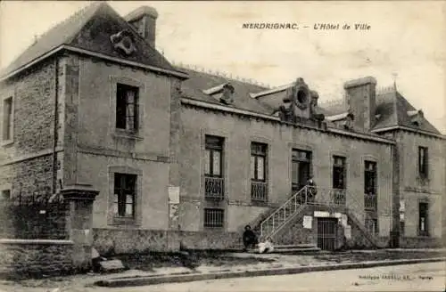 Ak Merdrignac Côtes-d’Armor, das Rathaus