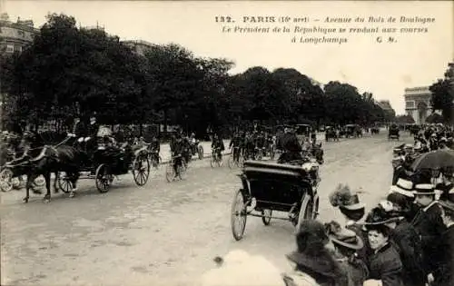 Ak Paris XVI Passy, Avenue du Bois de Boulogne, der Präsident der Republik geht zu den Rennen