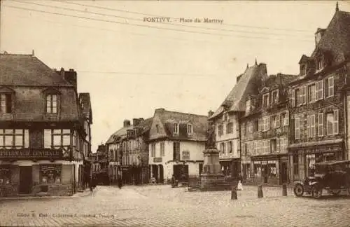 Ak Pontivy Morbihan, Place du Martray