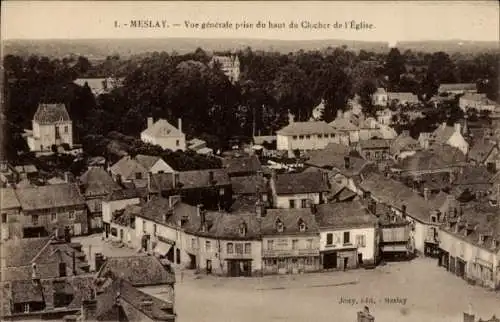 Ak Meslay Calvados, Gesamtansicht von der Spitze des Glockenturms der Kirche