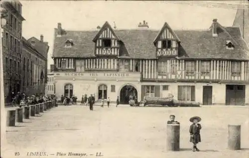 Ak Lisieux-Calvados, Place le Hennuyer